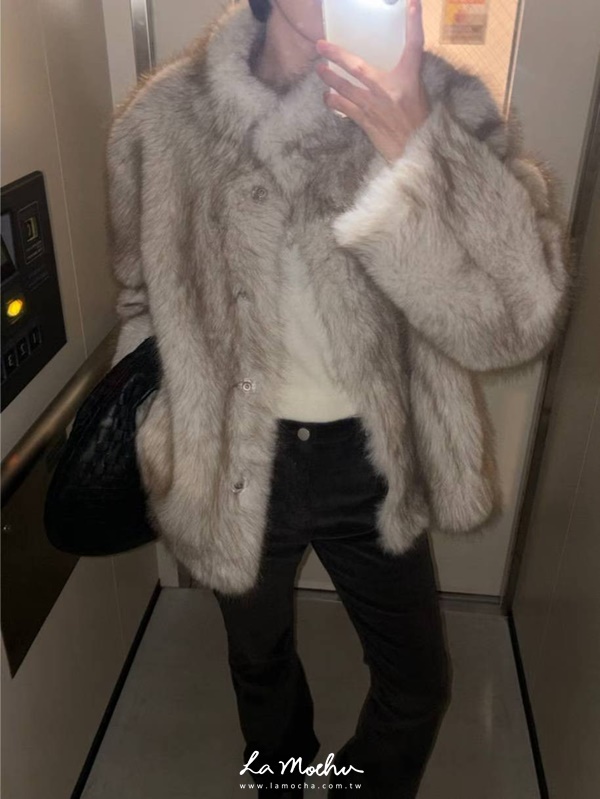 小立領澎毛壓釦外套